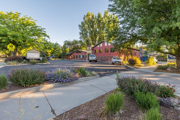 Hays Place: 1602 W Hays St, Boise, ID 83702